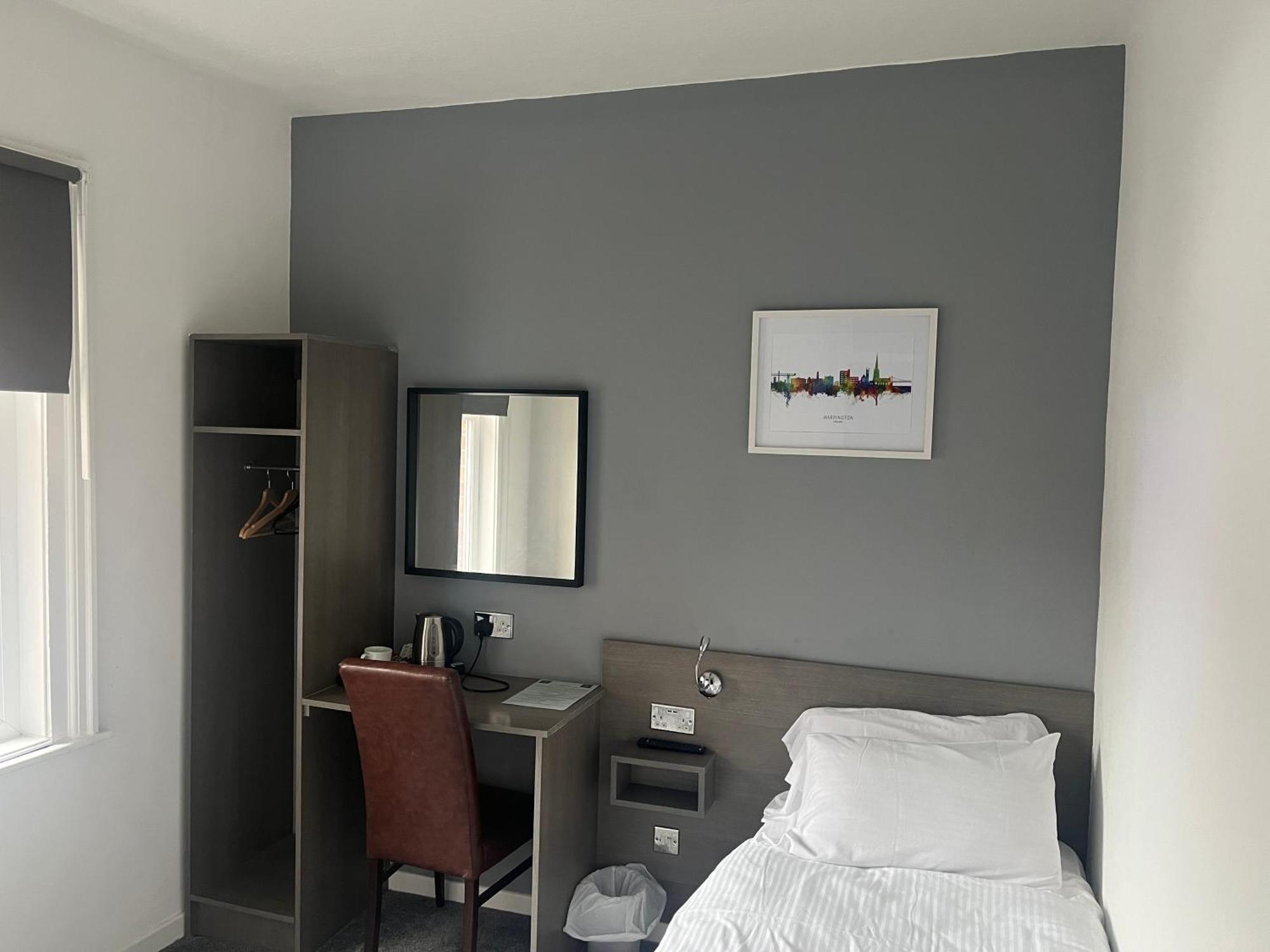 The Kings Head Bed and Breakfast Warrington Buitenkant foto